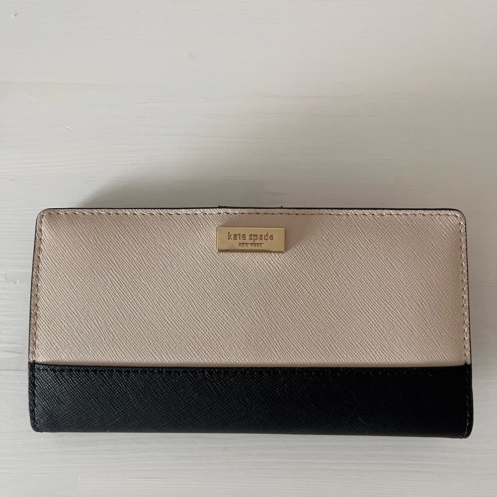 Kate Spade Two-Tone Black and Cream Wallet